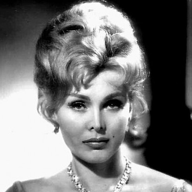 Zsa Zsa Gabor, Hungarian American immigrant