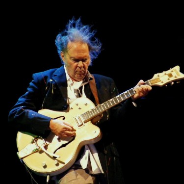 Neil Young, Canadian American immigrant