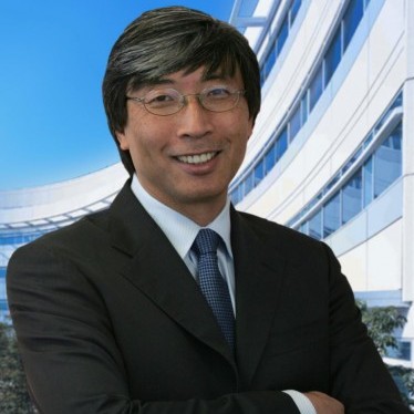 Patrick Soon-Shiong, Chinese American immigrant