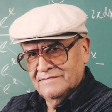 Jaime Escalante, Bolivian American immigrant